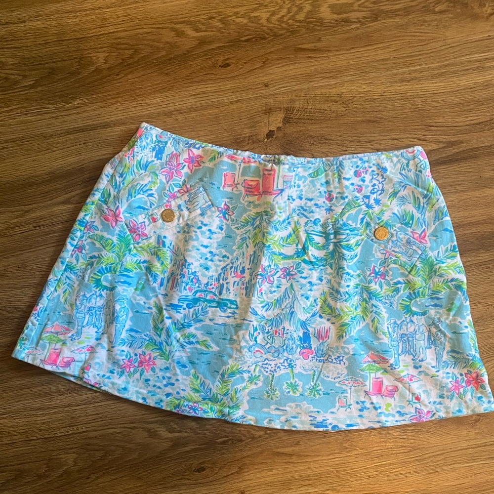 Lilly Pulitzer skort size L so comfy!!